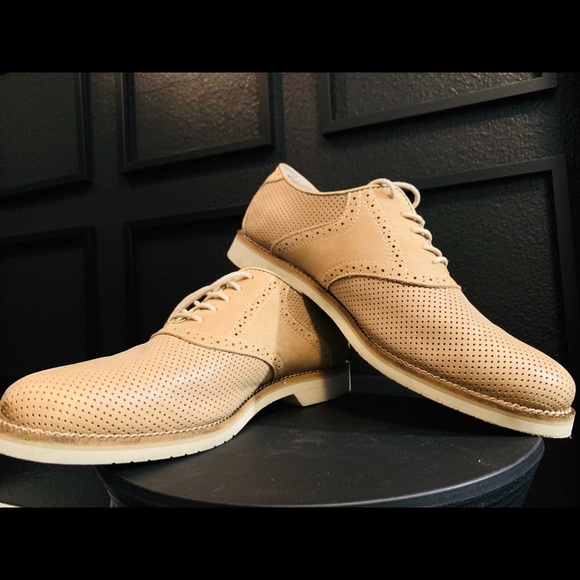 G.H. Bass & Co. Other - Tan Oxford Shoes
